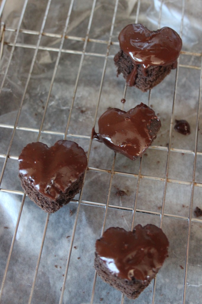 frosted chocolate heart cakes